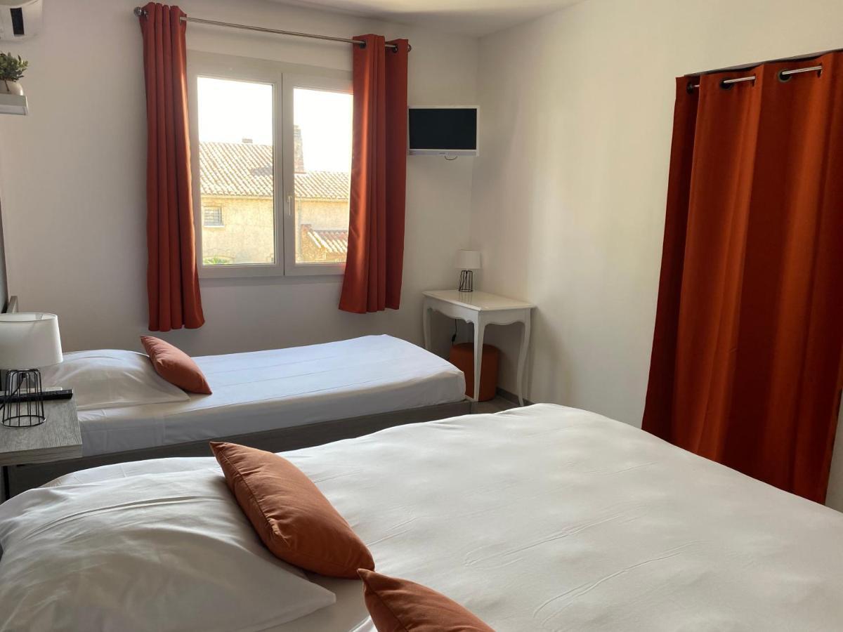 Logis Hotel Restaurant Le Kalliste Йер Экстерьер фото